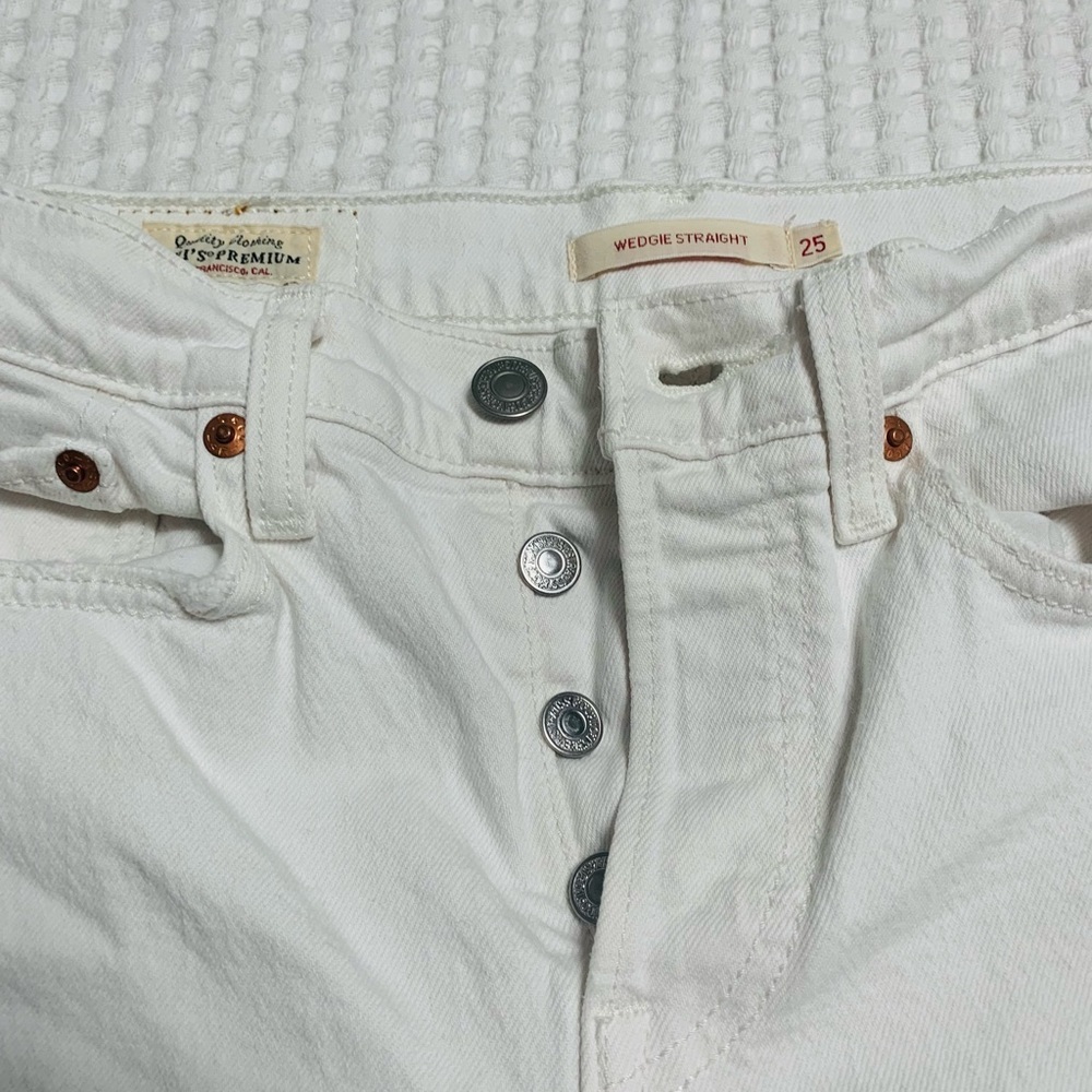 Levi Strauss and Company, wedgy, straight cropped ankle size 25 jeans - Picture 5 of 10